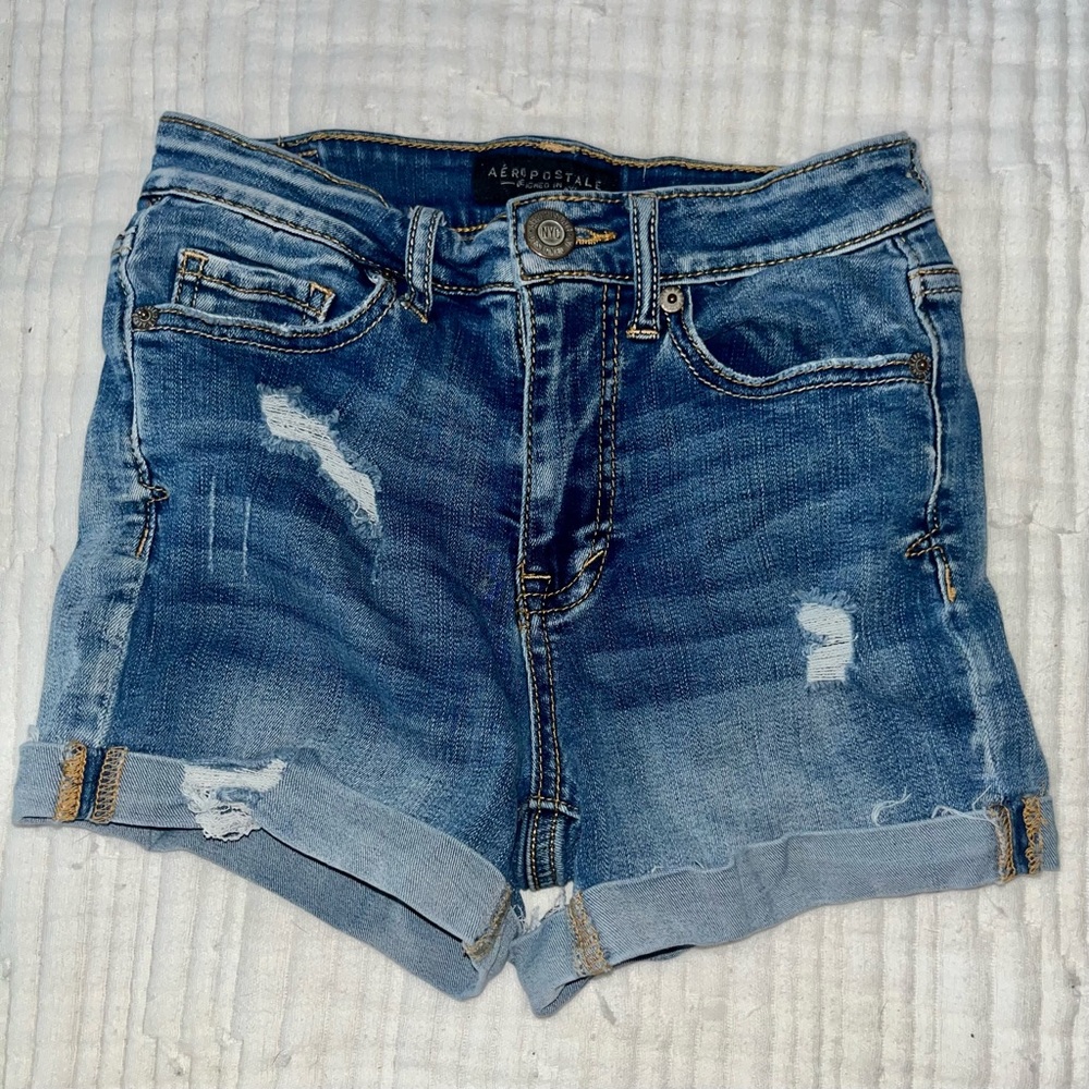 Aeropostale ladies 00 stretchy shorts midi